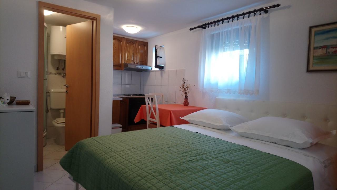Apartment Marija Trogir Exterior photo